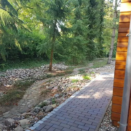 Blockhaus Mit Fahrraedern 度假居 Canow