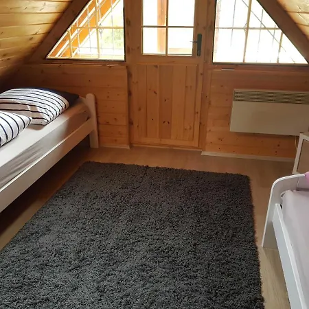 Blockhaus Mit Fahrraedern 度假居 *